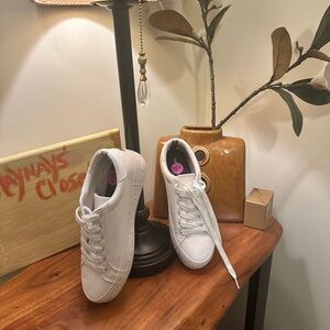 Nautica White Low-Top Sneakers